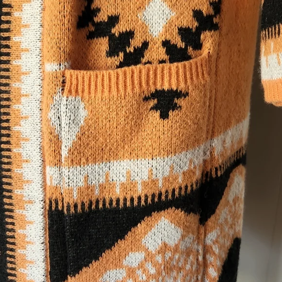 Bibi Aztec sweater Size S - Picture 7 of 11